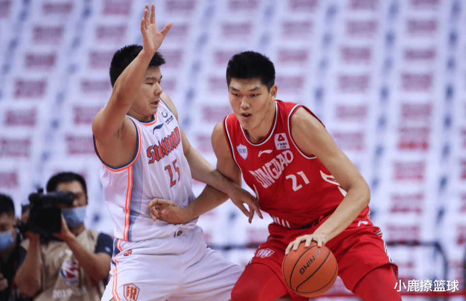 广东宏远内部会议纪要流出:转会期再遭质疑;欧冠使命明确;资深球员宣示担当 广东宏远内部会议纪要流出:转会期再遭质疑;欧冠使命明确;资深球员宣示担当