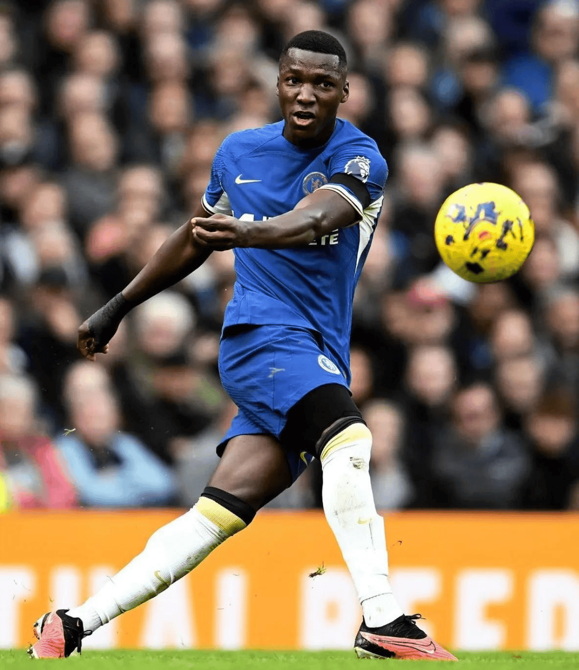 包含赛地聚焦——英超今晨热度飙升,切尔西远射贴柱,目标明确,阵容厚度经受考验的词条 包含赛地聚焦——英超今晨热度飙升,切尔西远射贴柱,目标明确,阵容厚度经受考验的词条