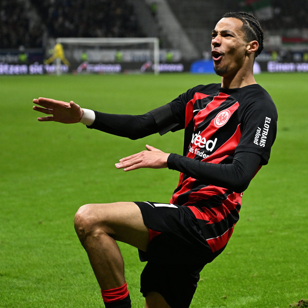 法兰克福加时末段扳平良机,志在德甲名次提升,更衣室稳定,更衣室氛围转暖(德甲法兰克福名单) 法兰克福加时末段扳平良机,志在德甲名次提升,更衣室稳定,更衣室氛围转暖(德甲法兰克福名单)