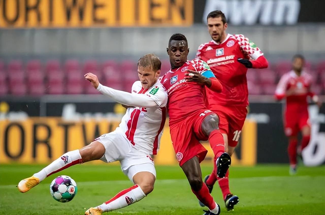 法兰克福加时末段扳平良机,志在德甲名次提升,更衣室稳定,更衣室氛围转暖(德甲法兰克福名单) 法兰克福加时末段扳平良机,志在德甲名次提升,更衣室稳定,更衣室氛围转暖(德甲法兰克福名单)