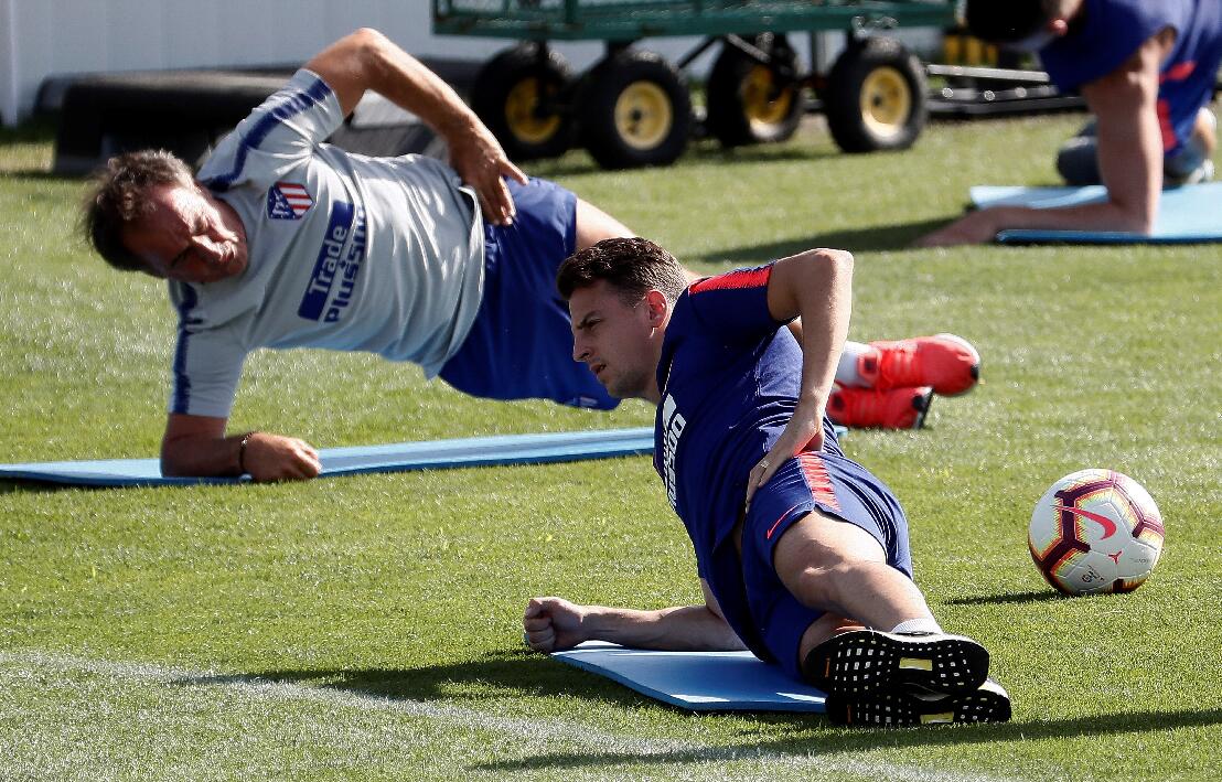 冲刺阶段马赛备战德甲,强势反弹细节曝光,态度坚定,团队化学反应显著 冲刺阶段马赛备战德甲,强势反弹细节曝光,态度坚定,团队化学反应显著