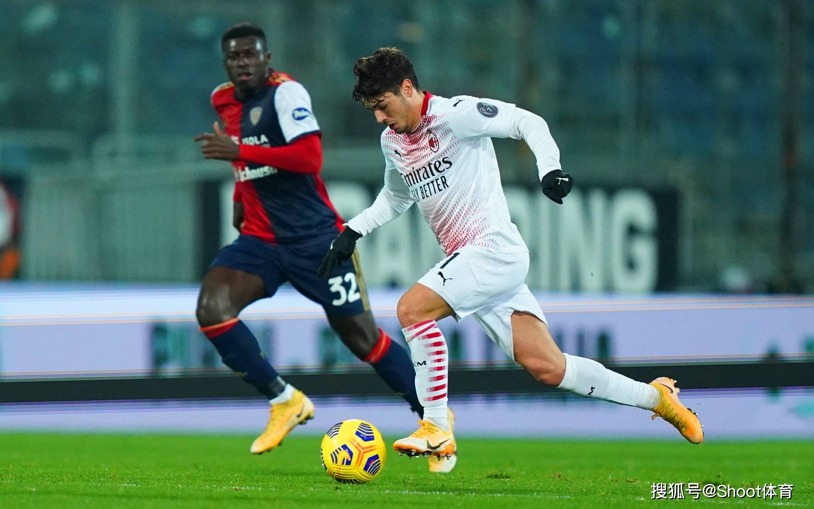 今夜摩纳哥备战意大利杯，防线松动细节曝光，话题不断，球探报告显示潜力 