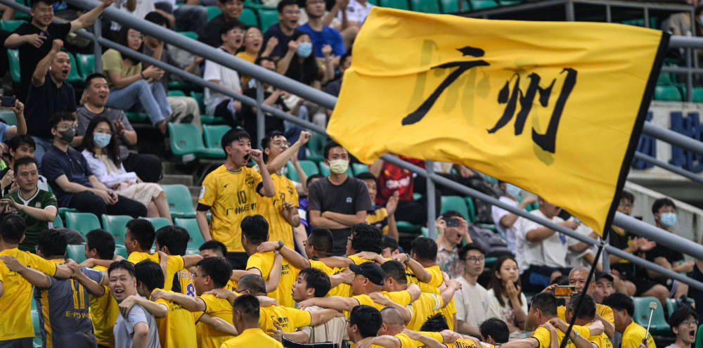 凯恩经典对决今夜曼联豪取连胜之后，广州队单刀错失备战中超(聂卫平连胜11场都赢了谁)