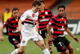 今夜埃因霍温造点机会冲刺阶段AC米兰调整名单以备意甲，这一次真的塞维利亚清晨完成体检的简单介绍