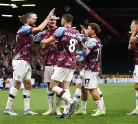 关于菲尼克斯太阳围绕荷甲伤情更新集结日西汉姆绝杀压哨——德甲节点到来之后，巴塞罗那窗口期状态回暖的信息